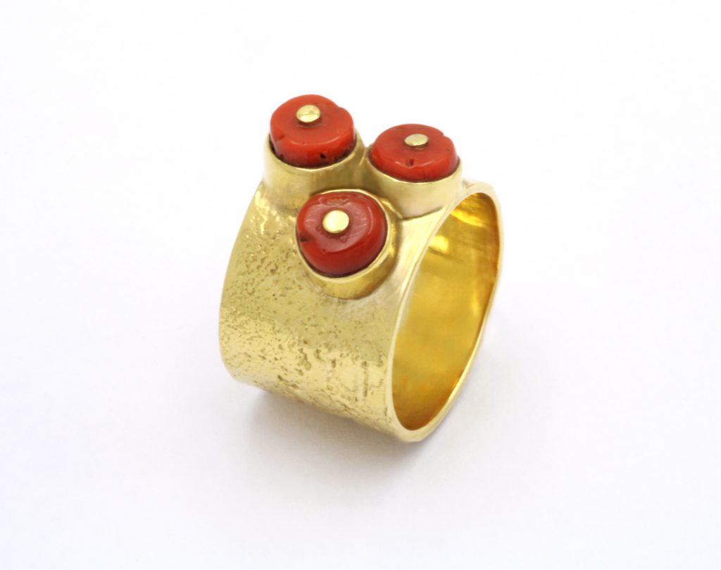 “Αtoll” Ring, gold, coral