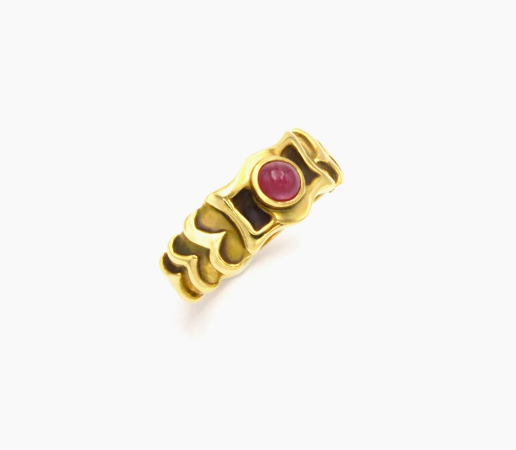 “Symi's seagulls” Ring, gold, ruby