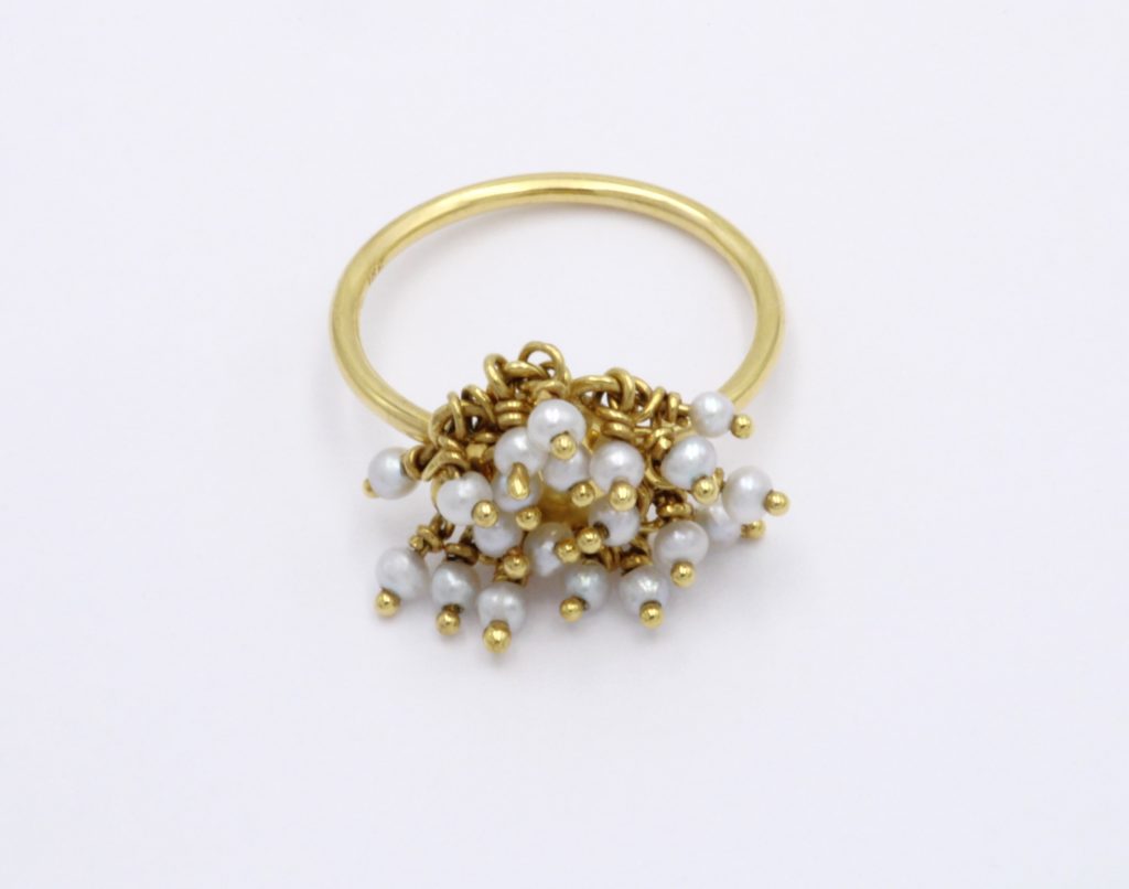 “Indian mirror mini” Ring, gold, pearl