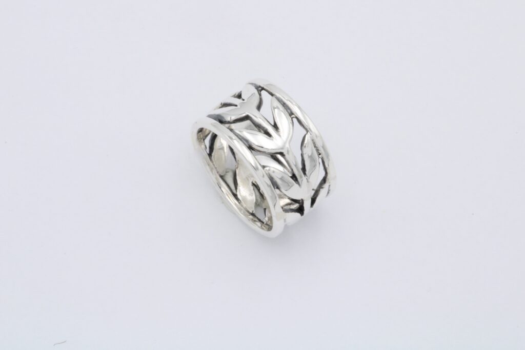 Ancient Greek Laurel Leaf Solid Stainless Steel Ring | Stainless steel rings,  Steel ring, Laurel wreath ring