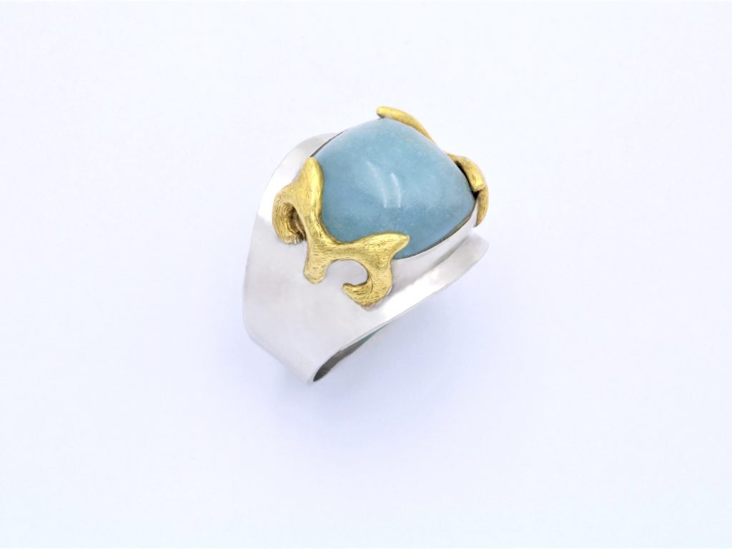 “Byzantine I” Ring, white and yellow gold, aqua marina