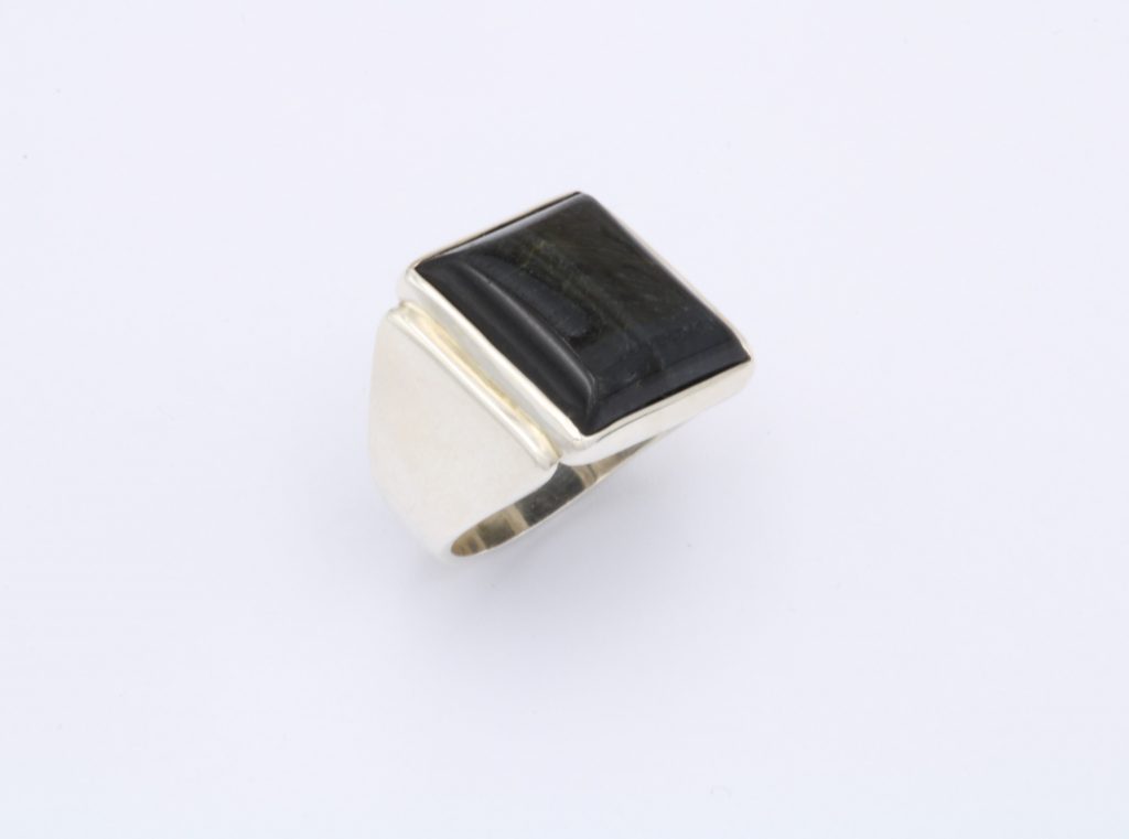 “Labradorite” Ring, silver, labradorite
