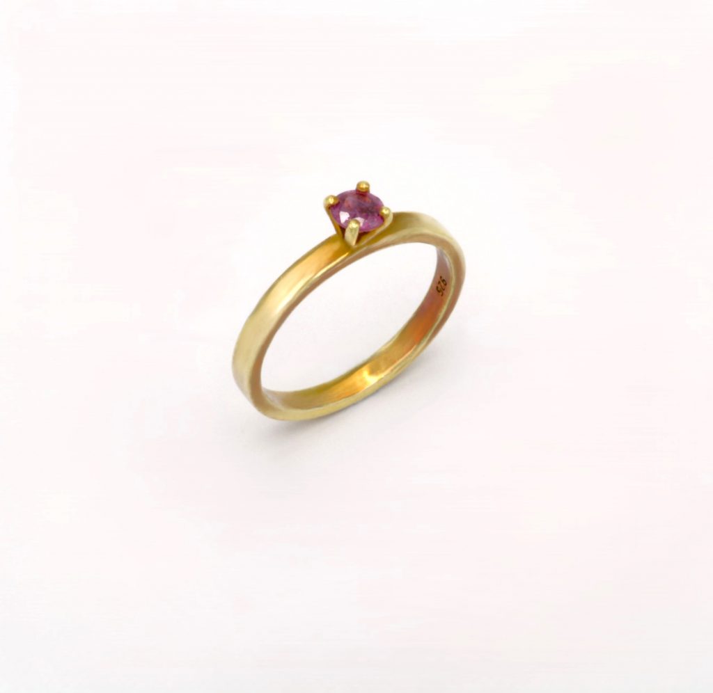 “Solitaire” Ring, silver, yellow, ruby