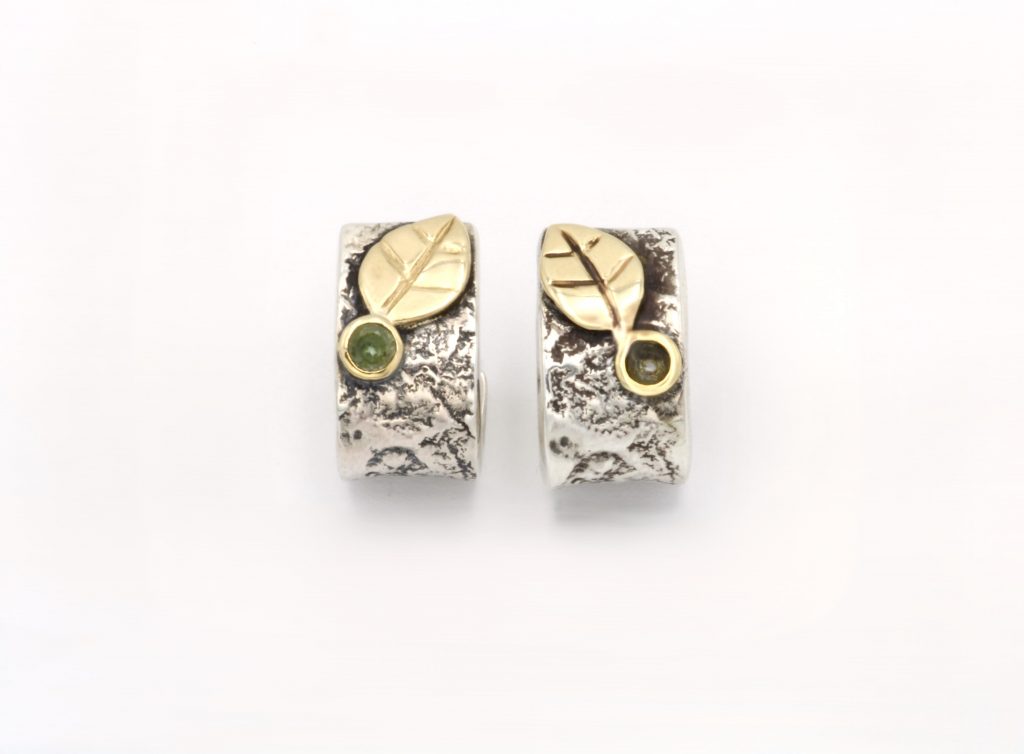 “Engraved leaves” Earrings, silver and gold, tourmaline