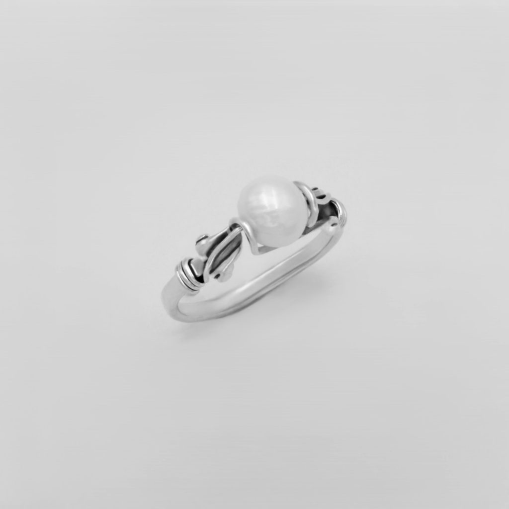 “11th century museum copy II” Ring, silver, pearl